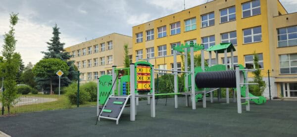 Plac zabaw SP. w Rychwale