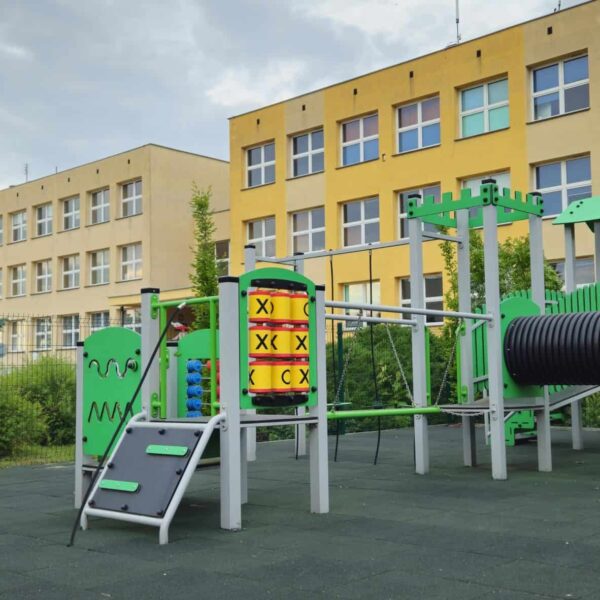 Plac zabaw SP. w Rychwale