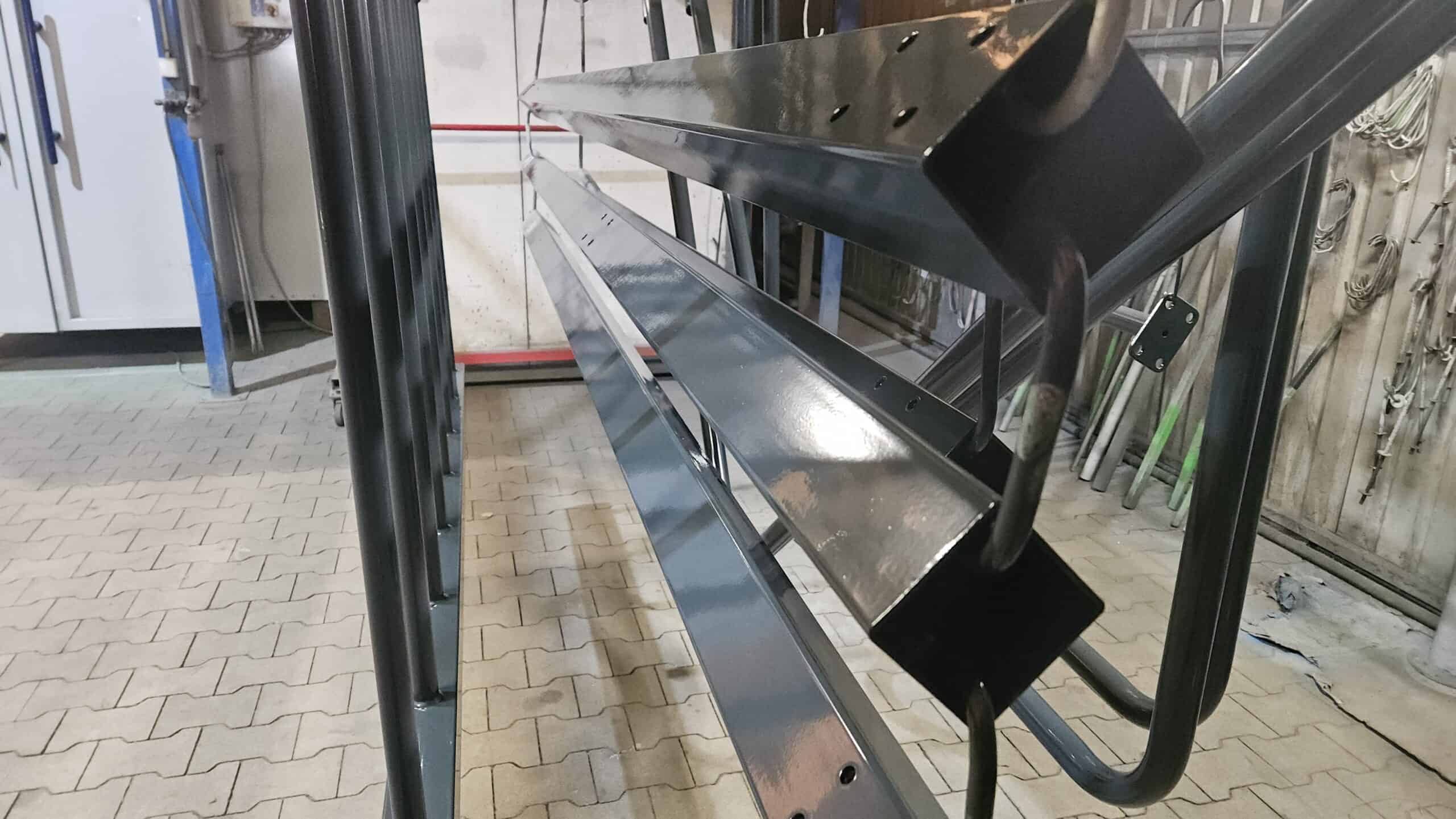 Malowanie proszkowe konstrukcji stalowych Damart Group